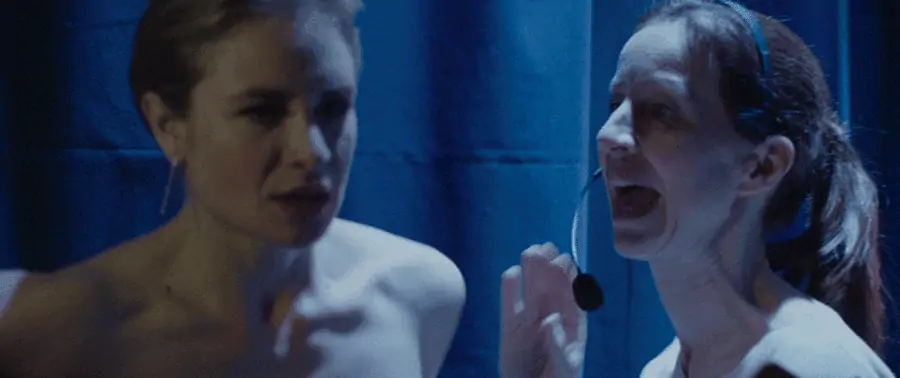 "Für solche Befindlichkeiten ist es jetzt zu spät!" Filmstill (58:43) aus <em>24 Wochen</em> (Berrached 2016). 