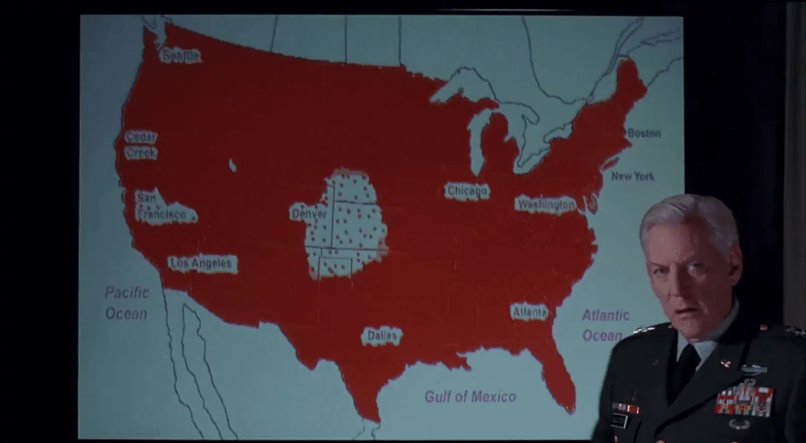 Was geschieht, wenn sich das Virus ungehindert ausbreitet? Filmstill aus Outbreak (Petersen 1995).